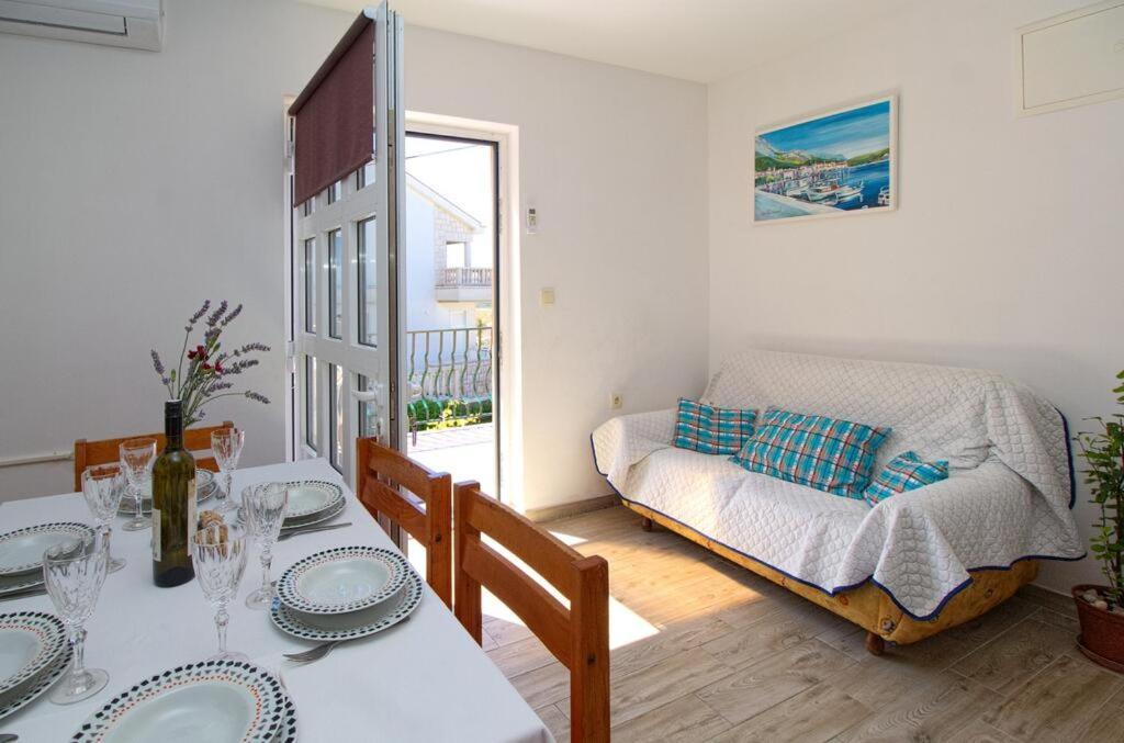 Apartment Zrno Makarska Exterior photo