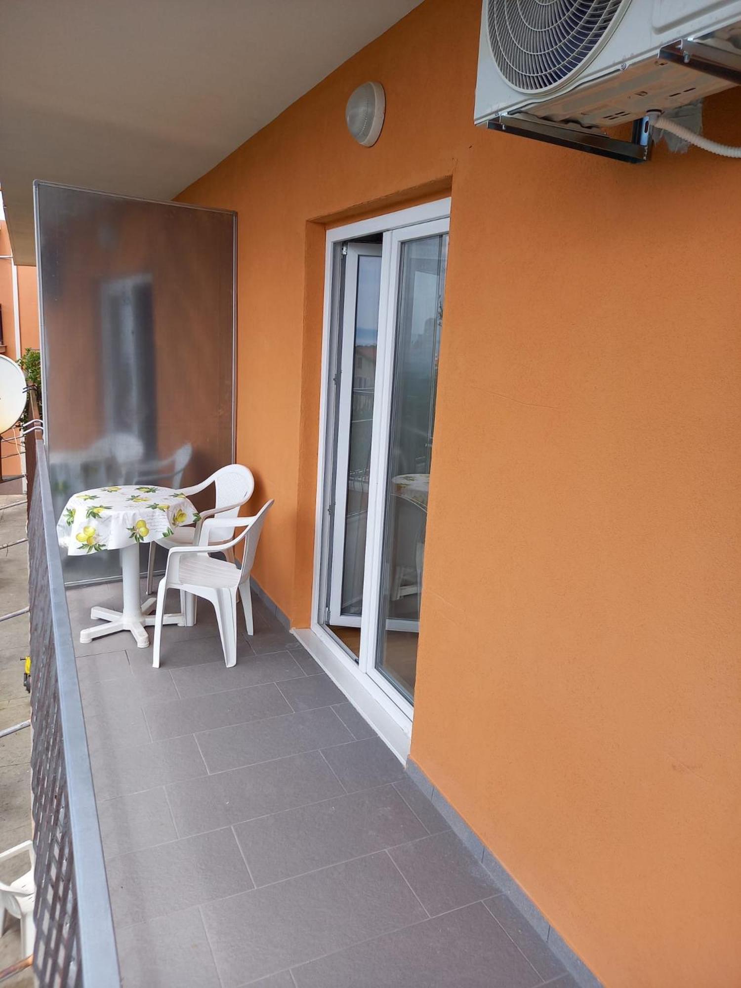 Apartment Zrno Makarska Exterior photo